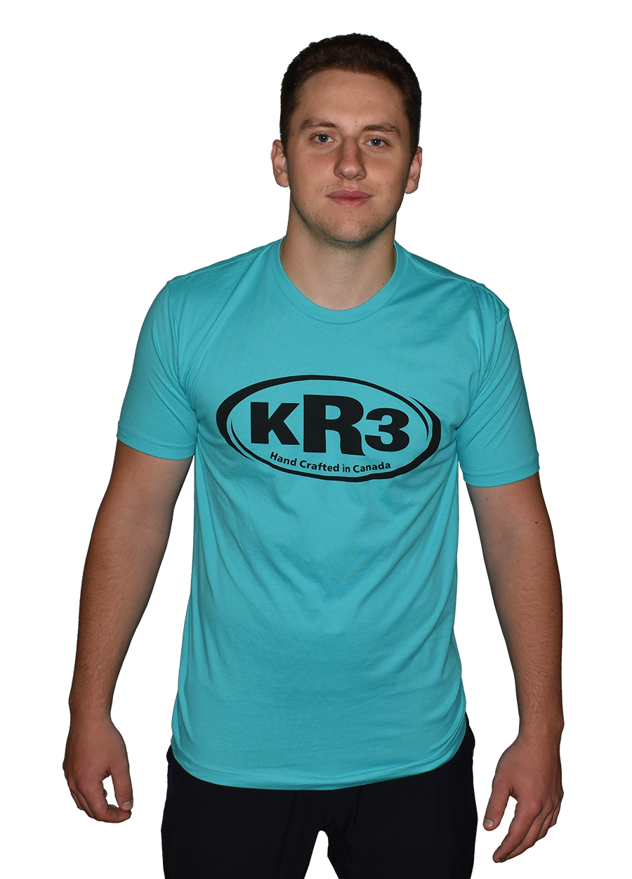 Playeras con el logotipo de KR3 en grande